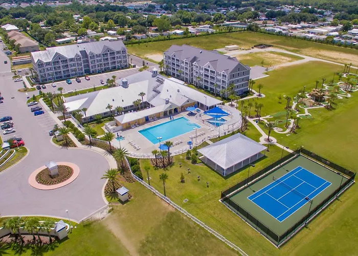 Hotel with Tennis: Holiday Inn Club Vacations - Orlando Breeze Resort