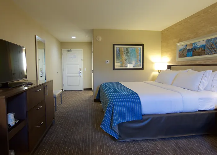 Self catering: Holiday Inn Express Fargo Sw - I-94 Medical Center By Ihg