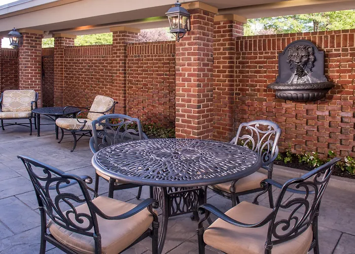 Holiday Inn Express State College At Williamsburg Square By Ihg