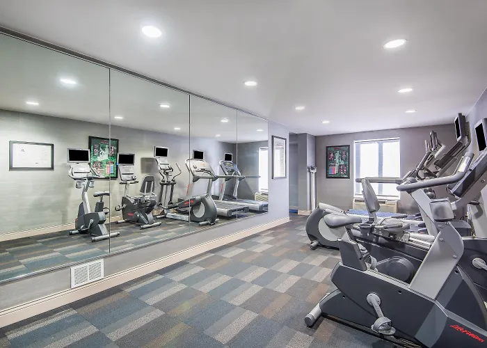 Holiday Inn Express & Suites Philadelphia - Mt Laurel By Ihg