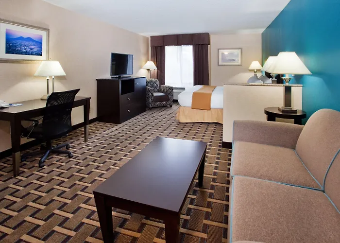 Resort: Holiday Inn Express & Suites Buford Ne - Lake Lanier By Ihg