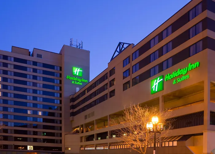 Holiday Inn & Suites -Downtown By Ihg