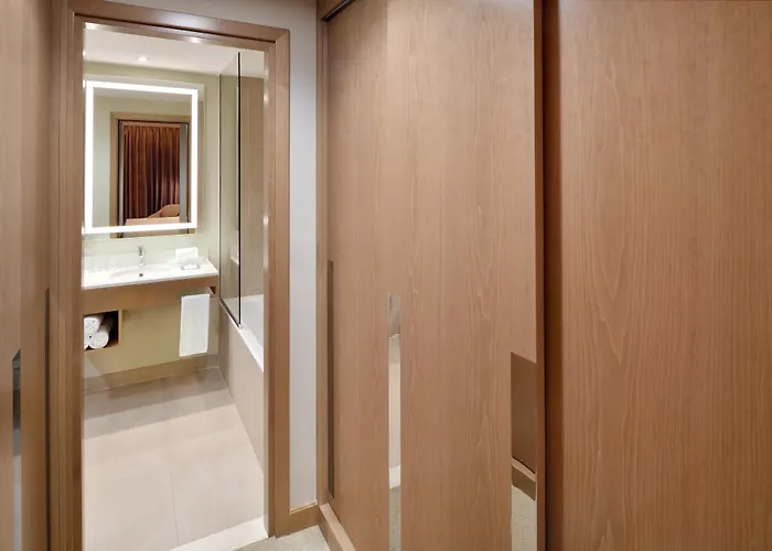 Holiday Inn & Suites - Dubai Festival City By Ihg