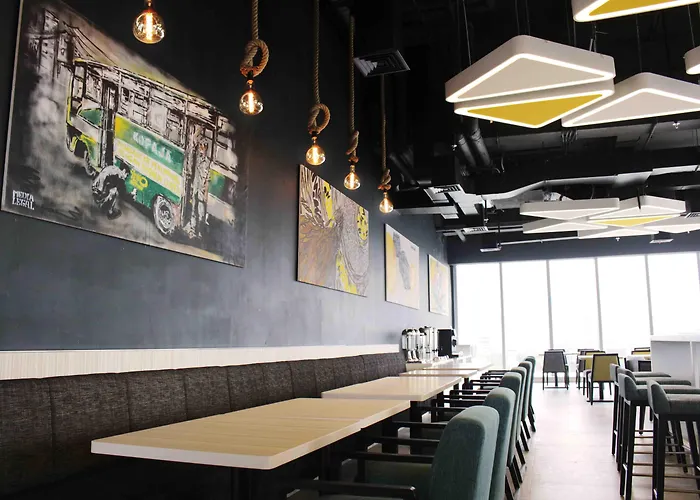Yello Hotel Harmoni