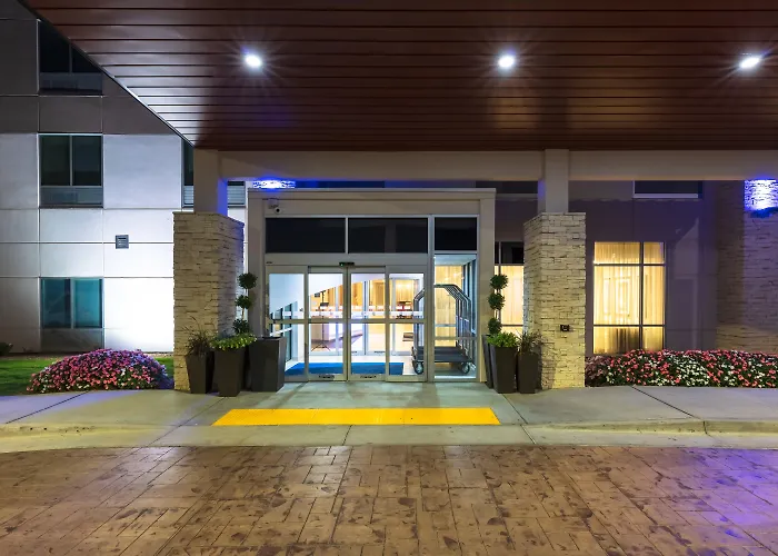 Holiday Inn Express South By Ihg