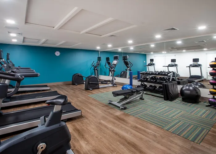 Holiday Inn Express & Suites - Deland South By Ihg