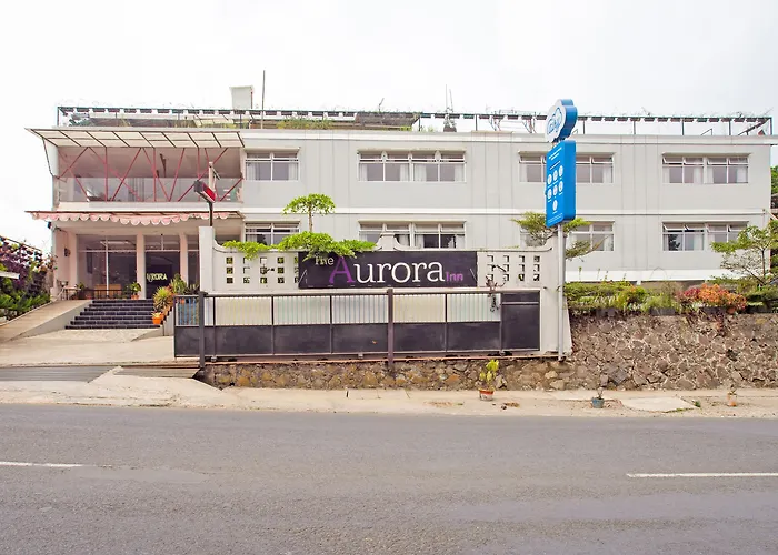 Super Oyo Collection O 3876 The Aurora Inn Lembang