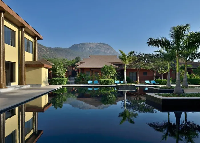 Hotels with pool Mulberry Shades Bengaluru Nandi Hills, A Tribute Portfolio Resort