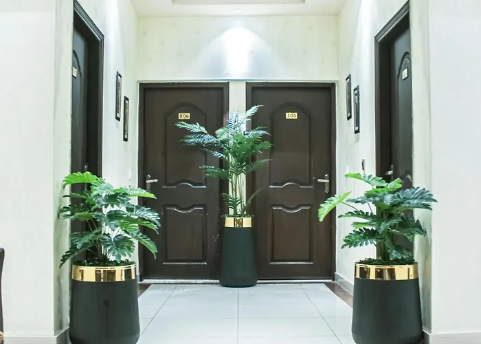 Golf hotel: Lokal Rooms X Shahrah-E-Faisal