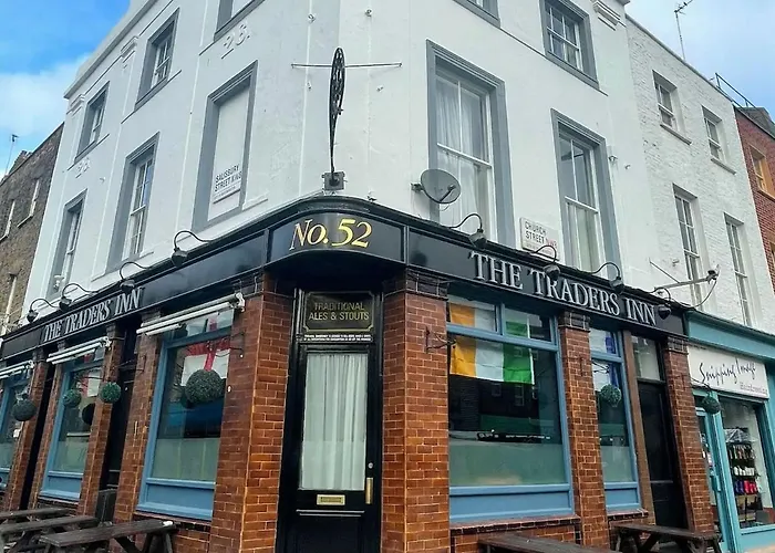Traders Inn