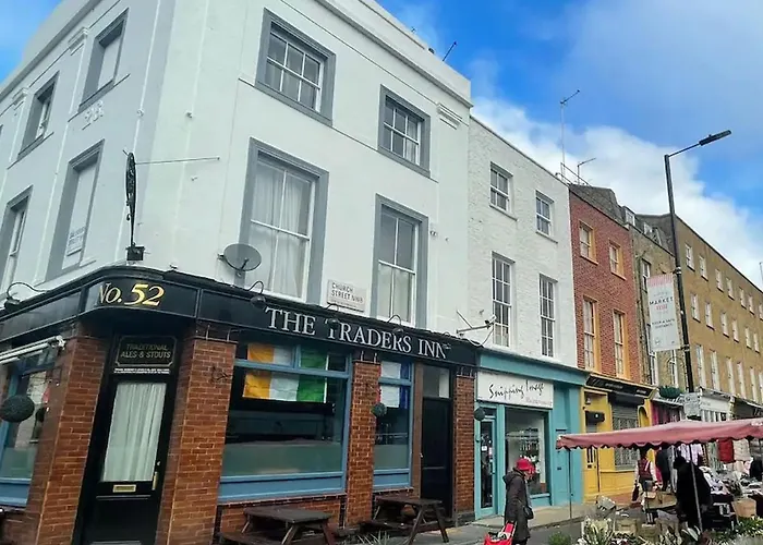 Traders Inn