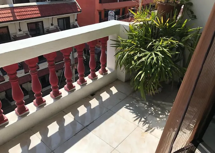 Sv. House