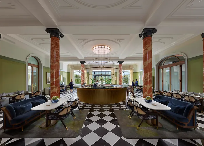 Mandarin Oriental Palace,