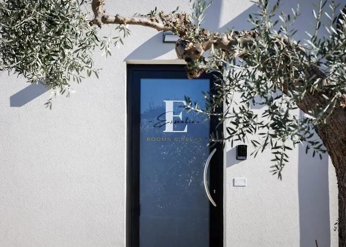 Essentia Rooms & Relax