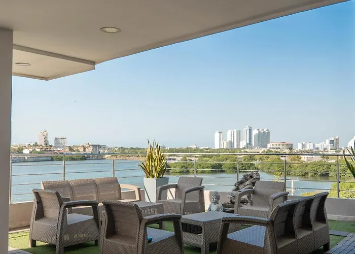 Apartahotel: Bahia 79 Apartasuites Cerca Al Centro