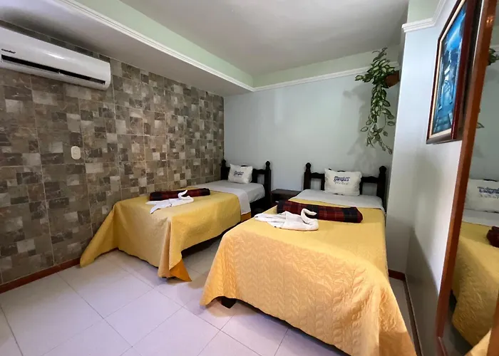 Hotel Muevete Por Vargas