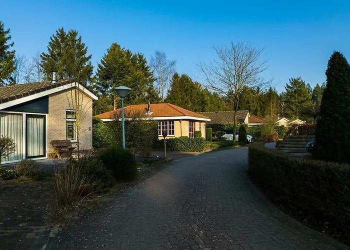 Ruim vakantiehuis met mooie tuin op de Veluwe