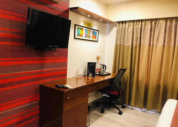 Hotels with a view Astra s & Suites - Kadubeesanahalli, Opposite Oracle And Jp Morgan, Marathahalli Outer Ring Road