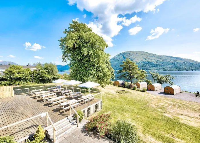 & Lochside Beach Pods