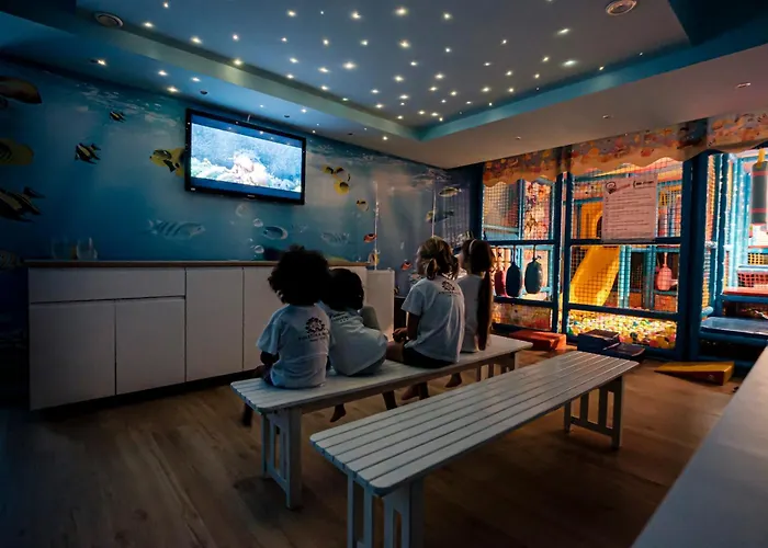 Hotel di lusso: Pinetina Mare Baby Family Hotel