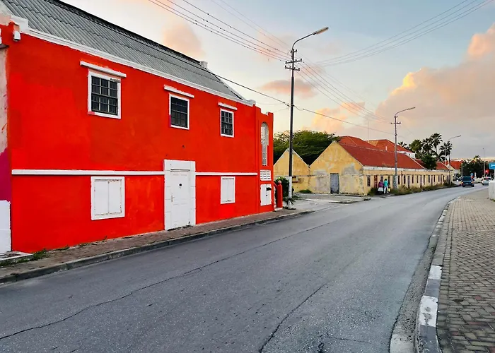 Nouvelle Orange Willemstad