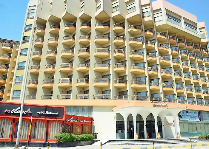 Aracan Pyramid Hotel
