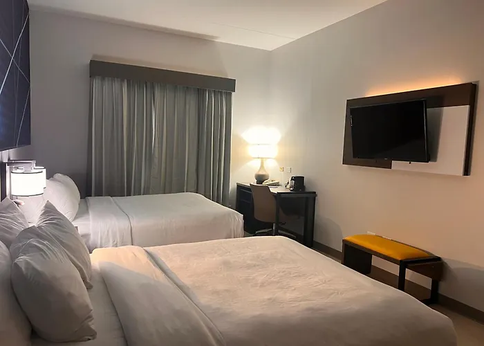 Comfort Suites Louisville Airport