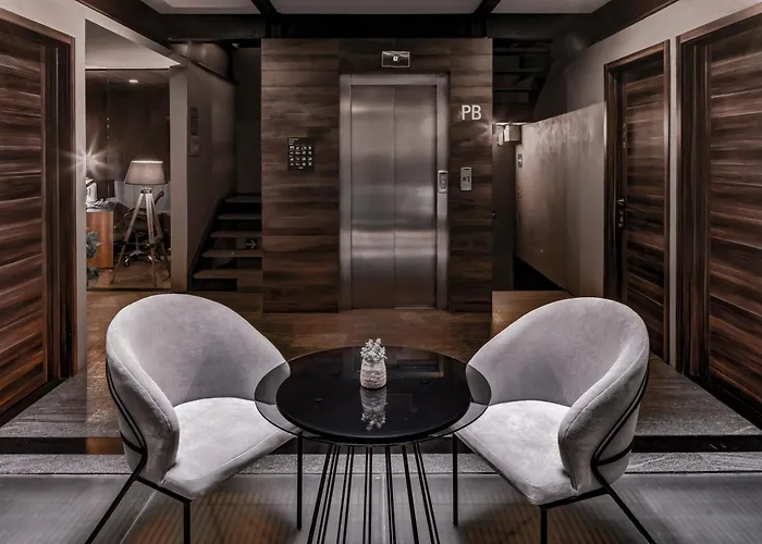 Hotels Close to Airport Mx Grand Suites (Adults Only)