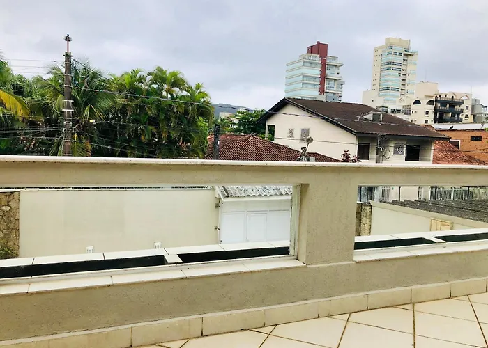 Pousada com piscina: Linda Casa para 10 pessoas