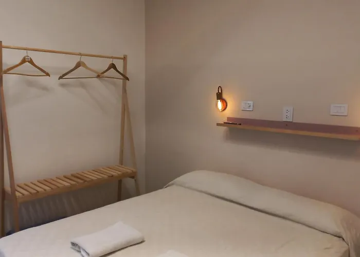 Hola Hotel