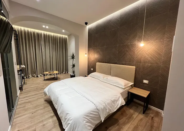 Enzo Rooms -Central Blloku