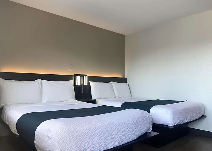 Motel 6-Tulare, Ca