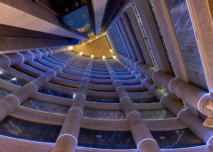 Montana Al Azizia Hotel
