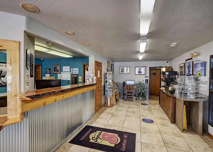 Super 8 By Wyndham Gardiner/Yellowstone Park Area