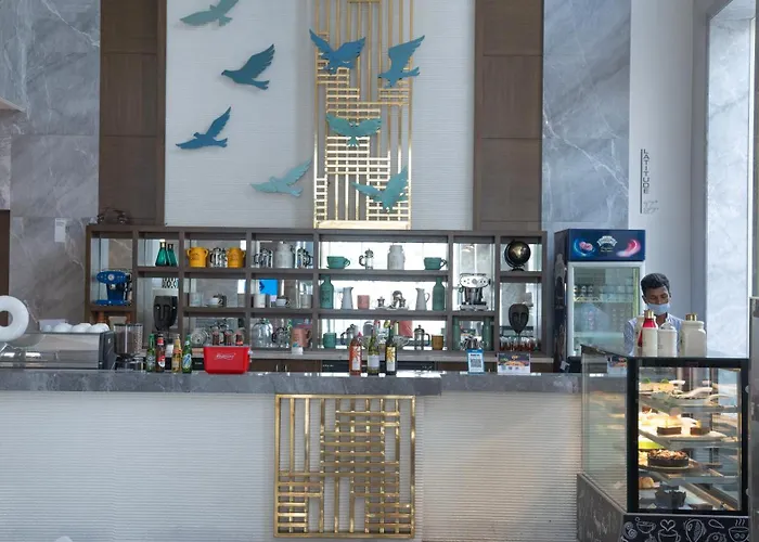 Boutique hotel only: Le Meridien Hyderabad