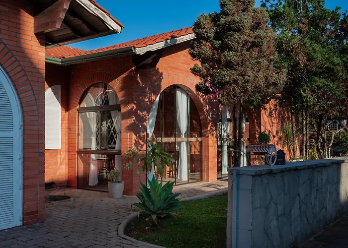 Hotel 3 estrelas: Pousada João e Maria Gramado