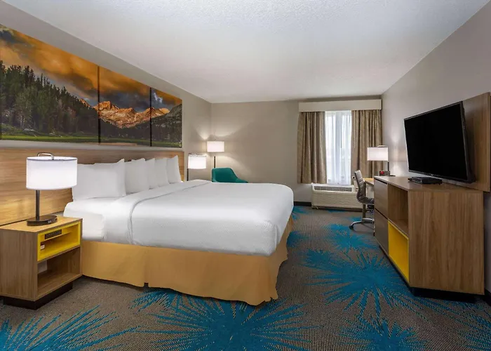 Days Inn & Suites By Wyndham Denver International Airport