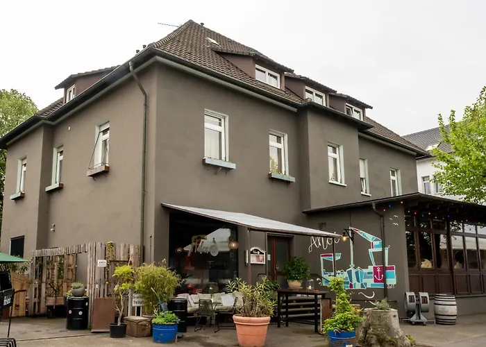 Haustierfreundliches Hotel: Hafen 17 Hotel Küche Bar
