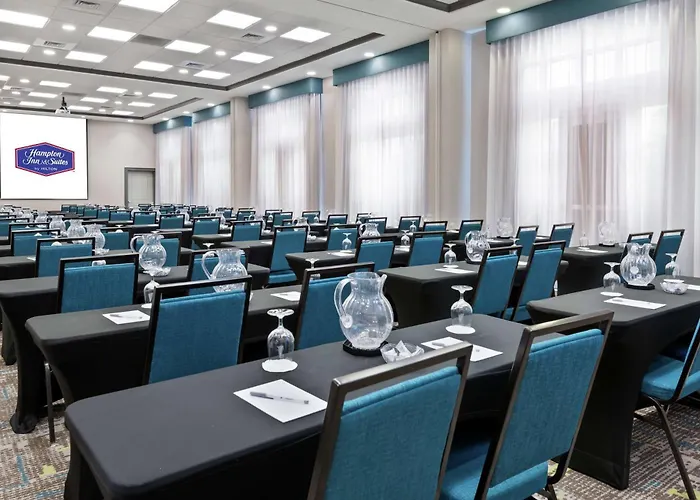 Hampton Inn & Suites Orlando Airport At Gateway Village