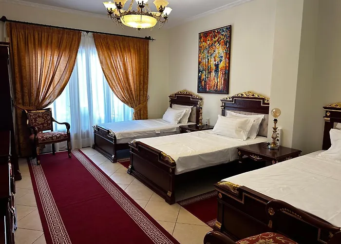 Hotel familiar: Dinasty Hotel