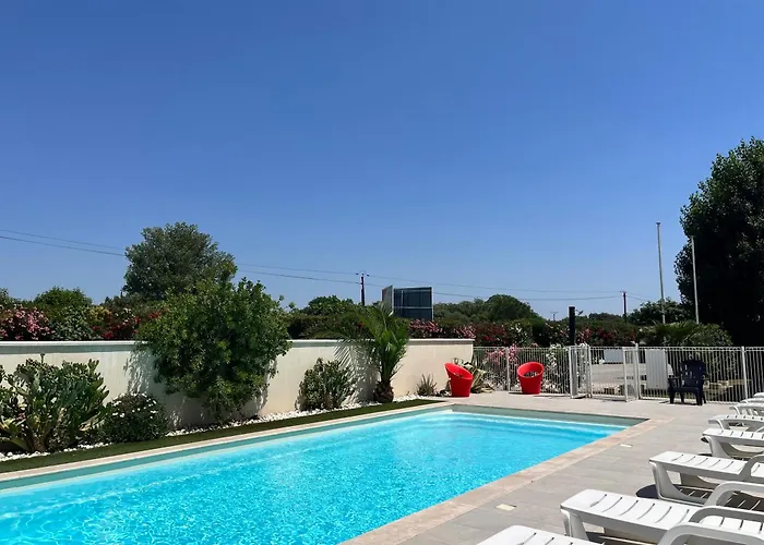 Brit Hotel Salon de Provence