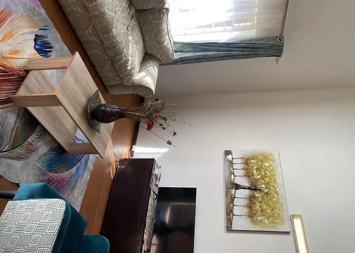 Menlyn Mews Guesthouse