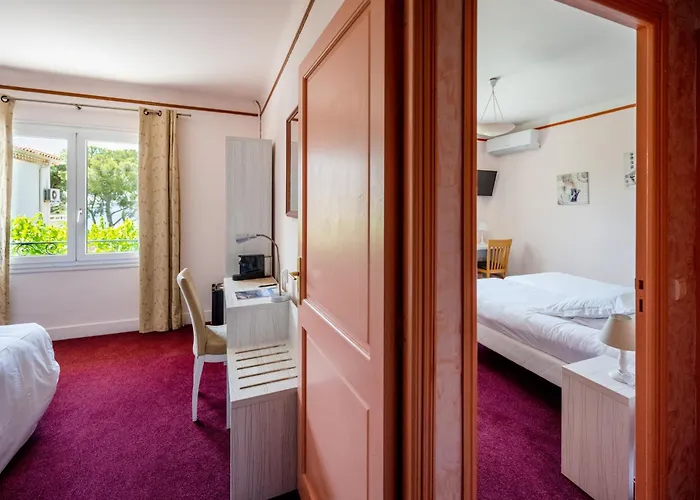 Logis Hotel Le Provencal