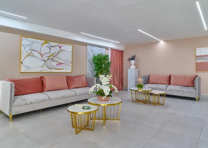 Luxe hotel: Central Suites Tower