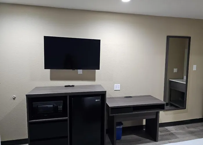 Super 8 By Wyndham Big Spring