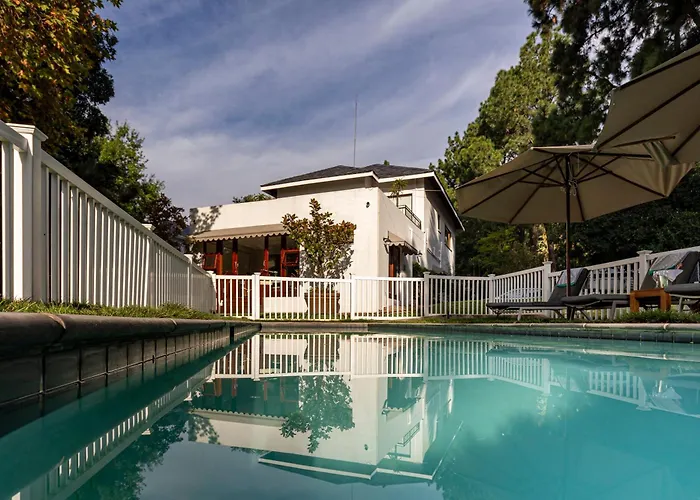 5 star hotels Hyde Park Guest House