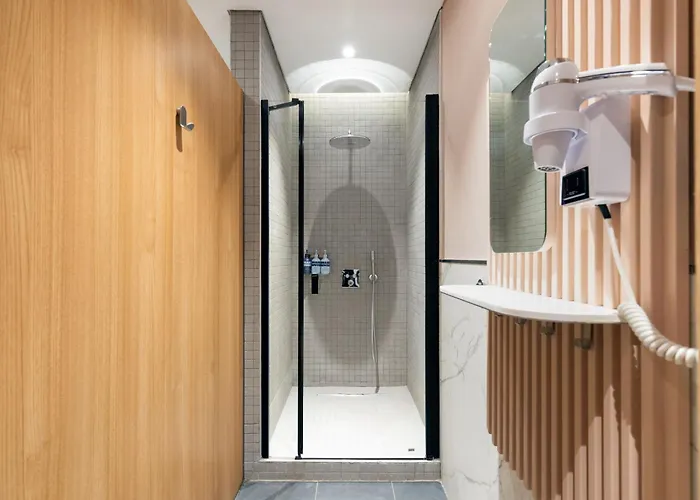 Hotel: Yotelair Istanbul Airport, Duty Free - International Transit Area