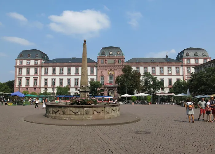 3 SterneHotel Holiday Inn Express - Darmstadt By Ihg