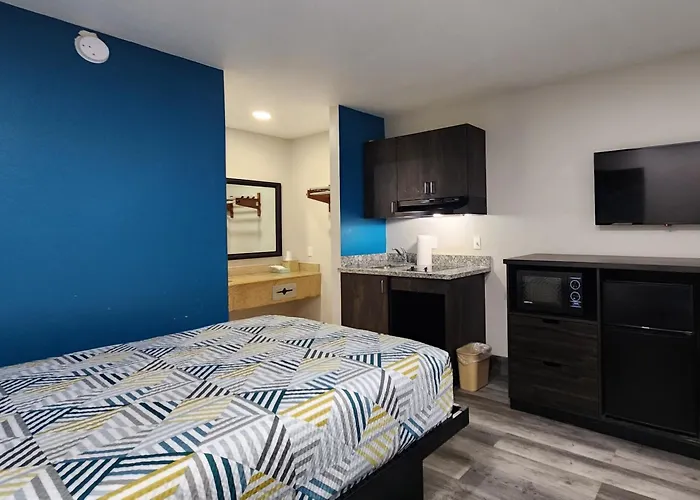 Scottish Inn & Suites