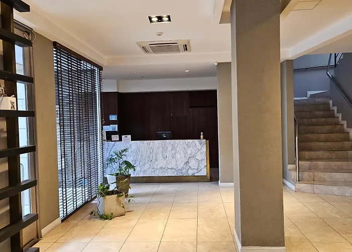 Hotel cerca del aeropuerto: Hotel Novi